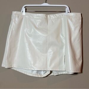 Arula Mini Skort Pleather Faux Leather Cream Sz B 16-18